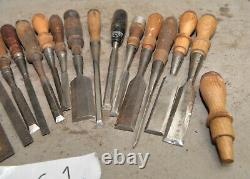 19 Stanley chisels SW 720, 40, 125, 750 collectible woodworking carving tools C1