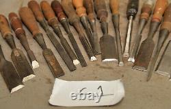 19 Stanley chisels SW 720, 40, 125, 750 collectible woodworking carving tools C1