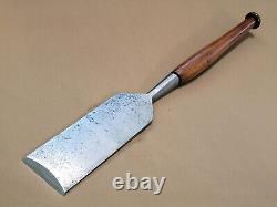 #51 1918 Vtg T. H. Witherby 3 1/2 Timber Framing Carpenter's Slick Wood Chisel