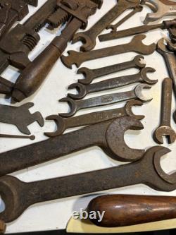 Antique Vintage Carpentry Tools Stanley Bailey smoothing plane Ford Indian USA