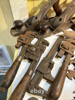 Antique Vintage Carpentry Tools Stanley Bailey smoothing plane Ford Indian USA