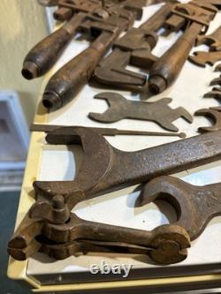 Antique Vintage Carpentry Tools Stanley Bailey smoothing plane Ford Indian USA