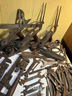 Antique Vintage Carpentry Tools Stanley Bailey smoothing plane Ford Indian USA