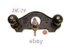 Carpenter woodworking MILLERS FALLS 77 ROUTER w cuter