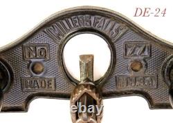 Carpenter woodworking MILLERS FALLS 77 ROUTER w cuter