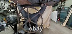 Chas E. Wright, Vintage Antique 30 Wood Working Band Saw
