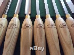 Crown Tools M2 HSS Wood Lathe 8 piece Wood Turning Set Chisel Gouge Skew