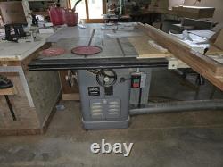 Delta Unisaw Woodworking Table Saw 10 in Blade Electric Manual Control