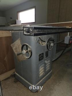 Delta Unisaw Woodworking Table Saw 10 in Blade Electric Manual Control