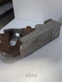 Early 1900's Edward Preston 1371 Smoothing Plane With Dovetailed Sole And 2 1/4