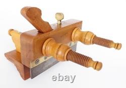 Fine Buck of London Screw Stem Plough, with Full Set of 8 Sorby Irons Fine Buck of London Screw Stem Plough, with Full Set of 8 Sorby Irons