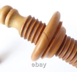 Fine Buck of London Screw Stem Plough, with Full Set of 8 Sorby Irons Fine Buck of London Screw Stem Plough, with Full Set of 8 Sorby Irons