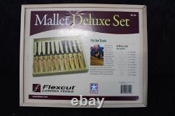 Flexcut Carving Tools Mallet Deluxe Set MC100 10-Piece Set Exterior Box Damage