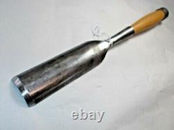 Gouge, CHARLES BUCK Vintage 1-5/8 Wide Woodworkers Gouge, Nice Handle, USA