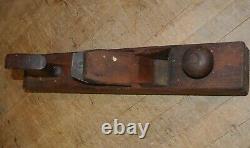 LARGE HEAVY ANTIQUE PRIMITAVE Wood Plane Woodworking Carpentry Tool
