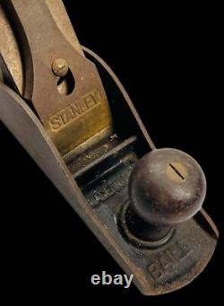 Old Antique Vintage Stanley Bailey No. 5 Wood Working Plane Nice Condition
