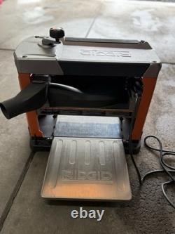 RIDGID Benchtop Thickness Planer 110V Corded Electric Orange Woodworking Tool