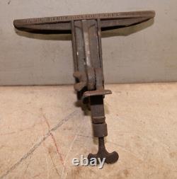 Rare Disston 3D saw vise collectible woodworking sharpening vintage bench tool