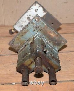 Rare Wilton corner angle woodworking vise collectible pattern makers tool V5