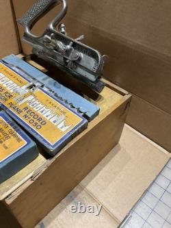 Record 050 combination plane