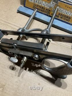 Record 050 combination plane