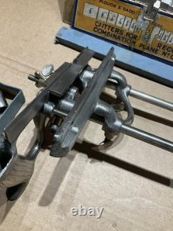 Record 050 combination plane