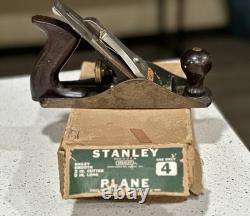 STANLEY TOOLS 4c Corrugated Woodworking plane With Original Box