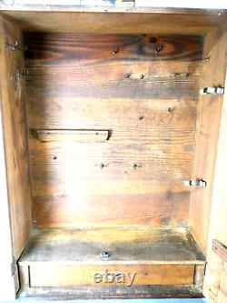 Scarce Vintage Stanley Hanging Oak Woodworkers/Carpenters Tool Cabinet