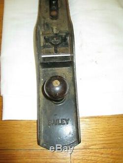 Stanley Bailey No. 8 Wood working plane Corrugated bottom