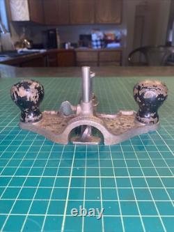 VINTAGE STANLEY NO. 71 USA WOODWORKING ROUTER PLANE with Cutter
