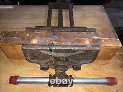 VTG COLUMBIAN 3-C CLEVELAND Under Bench Woodworking Wood Vise Clamp Tool Cast