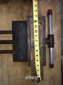 VTG COLUMBIAN 3-C CLEVELAND Under Bench Woodworking Wood Vise Clamp Tool Cast