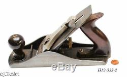 Very nice shape STANLEY TOOLS 4 1/2 woodworking plane USA cutter carpenter