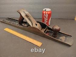 Vintage Bailey No. 8 Carpenter Plane 24 L 3 W Ribbed Bottom Wood Working Tool