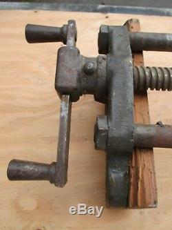 Vintage Columbian 10 Woodworking Vise Heavy Duty Cast Iron