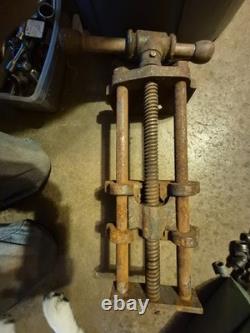 Vintage Columbian 7 Woodworking Vise Original Handle VERY RARE NO. 5 C