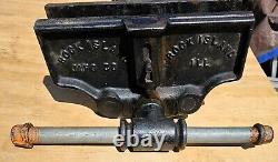 Vintage Large Rock Island Under Bench Woodworkers Vise