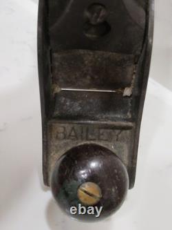 Vintage Stanley Bailey Woodworking Plane