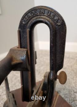 Vintage Stanley No 150 Cast Iron Miter Saw Box Woodworking Tool Made in USA