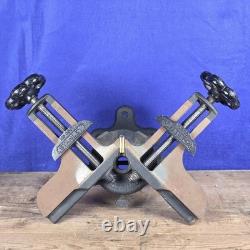 Vintage Stanley No. 400 Cast Iron Mitre Vice, Tilts, Rotates Picture Framing