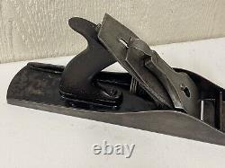 Vintage Stanley No. 5 1/2 Woodworking Plane Ribbed Bottom for restoration