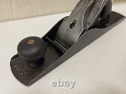 Vintage Stanley No. 5 1/2 Woodworking Plane Ribbed Bottom for restoration