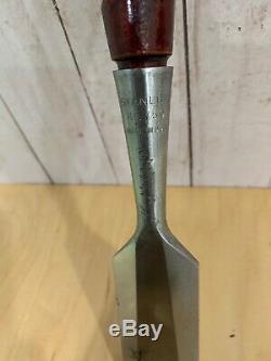 Vintage Stanley No. 750 Woodworking Bevel edge Socket Chisel 1-1/2'' Wide