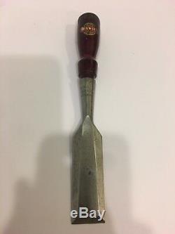Vintage Stanley No. 750 Woodworking Bevel edge Socket Chisel 1-1/4'' With Decal