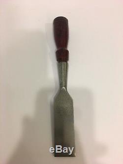 Vintage Stanley No. 750 Woodworking Bevel edge Socket Chisel 1-1/4'' With Decal