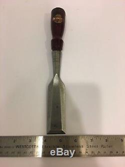 Vintage Stanley No. 750 Woodworking Bevel edge Socket Chisel 1-1/4'' With Decal