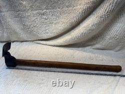 Vintage Woodworking Adze 27 Handle, 7 Curved Blade Great Condition