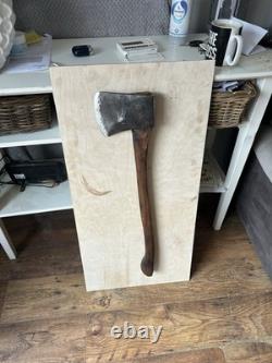 Worlds Best Kelly Dandenong 4lb12oz Genuine 5 Pounder Hung on A 31 Inch Handle